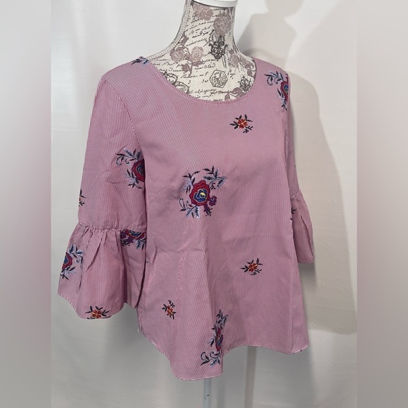 NINE WEST Red and white stripe with embroidered floral design top size L - Picture 7 of 14